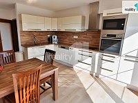 Prostorný dům 238 m2, 5+kk, pozemek 1269 m2, Radějovice, - 7