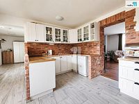 Prodej rodinného domu s garáží a pozemkem, Křičeň