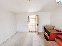 Prodej rodinného domu s garáží a pozemkem, Křičeň - 23