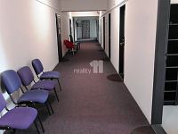 pronájem kanceláře 19 m2 v obchodním centru Bohemia v Ostravě Porubě - 9