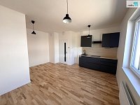 Pronájem bytu 1+kk, 32 m2, novostavba, nezařízený, Dobřichovice - 3