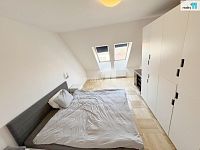 Pronájem mezonetového bytu 3+kk/T/G, 108 m2, zařízený, Praha 2 - Vinohrady - 10