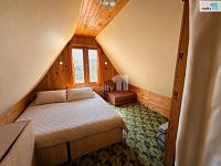 Pronájem zařízené chaty – Měchenice | klidná lokalita, výhled do zeleně, jižní orientace - 6