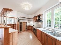 Rodinné sídlo, 420 m2, Praha 4 Lhotka, pozemek 717 m2 - 8