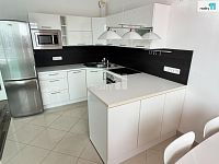 Byt 2+kk 60 m2 s terasou a parkovacím stáním, Praha, Letňany, ul. Pavla Beneše - 4