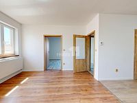 Pronájem bytové jednotky 3+kk, 80m2, Senožaty, okres Pelhřimov  - 3