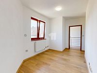 Pronájem bytové jednotky 4+kk, 170m2, Senožaty, okres Pelhřimov  - 14