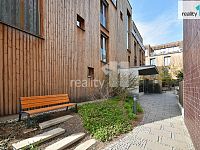 Pronájem světlého vybaveného bytu 3+kk 86 m2, dvě terasy, garážové stání, Rezidence Alfa, ul. Olgy Havlové, Praha  - 22