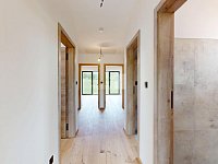 Luxusní horské bydlení v srdci Krkonoš, novostavba rodinného domu 4+kk s garáží, wellness a výjimečnou atmosférou - 25