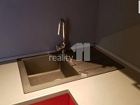 Pronájem moc pěkného bytu 2+1 56m2 Zhořelecká ul. - 9