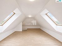 Nezařízený byt 2+kk, 64 m2 v Praze 9  ul. Českobrodská - podkroví