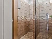 Prodej světlého bytu 2+kk 58 m2 s prostornou terasou 14 m2 – Jesenice u Prahy - 10