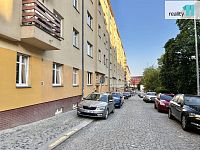 1+1, 24 m², Praha 10 – Vršovice - vchod do domu