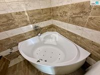 Pronájem byt 2kk 69m2, komora, sklep, kůlna, Hlinky - koupelna