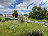Pronájem byt 2kk 69m2, komora, sklep, kůlna, Hlinky - pohled z okna