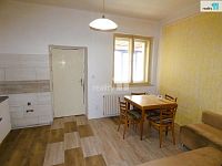 Na prodej řadový rodinný dům 3+1, 120 m2, pozemek 293 m2 v obci Kařez - 11