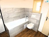 Na prodej řadový rodinný dům 3+1, 120 m2, pozemek 293 m2 v obci Kařez - 15