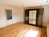 Na prodej řadový rodinný dům 3+1, 120 m2, pozemek 293 m2 v obci Kařez - 6