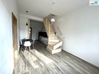 Pronájem byt 3kk, 75m2, mezonet, šatna, komora,  ul. Sokolovská, Karlovy Vary - 4