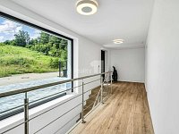 Moderní architektura, chytré technologie a klid na okraji lesa, Dům 4+kk,  Vysoký Újezd - 22