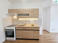 Prodej bytu 2+kk, 41 m² – Praha 4, Lhotka, ulice Novodvorská - 4