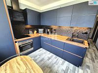 Prodej bytu 3+kk, 64 m2, Lesní, Cheb