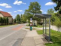 Stavební pozemek v Libni u Libře (Dolní Břežany) - Autobusová zastávka