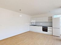 Prodej bytu 3+kk/L, 80 m2, cihla, po rekonstrukci, Praha 7 - Holešovice - 3