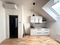 Pronájem bytu 1+kk, 35 m2, novostavba, nezařízený, Dobřichovice - 2
