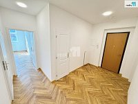 Pronájem bytu 3+kk, 82 m2, po kompletní rekonstrukci, nezařízený, Praha 8 - Karlín - 14