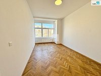 Pronájem bytu 3+kk, 82 m2, po kompletní rekonstrukci, nezařízený, Praha 8 - Karlín - 8