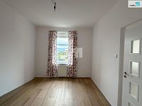 Pronájem, byt 2+1, 60 m2, se zahradou, Karlovy Vary, ul. K Linhartu - 10