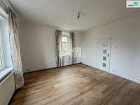 Pronájem, byt 2+1, 60 m2, se zahradou, Karlovy Vary, ul. K Linhartu - 7
