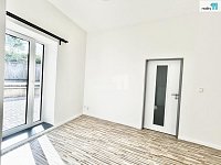 Byt 2+kk/T, 35m2 v Praze 9 ul. Českobrodská - 13