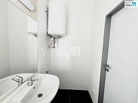 Byt 2+kk/T, 35m2 v Praze 9 ul. Českobrodská - 8