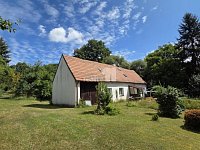 Prodej domu s velkou zahradou ve městě Chodov u K. Varů.Preodej - 15