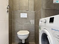 Prodej prostorného družstevního bytu 3+kk, 84,8 m² s garážovým stáním a terasou  – Liberec, Jeronýmova - 17