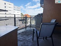 Prodej prostorného družstevního bytu 3+kk, 84,8 m² s garážovým stáním a terasou  – Liberec, Jeronýmova - 7