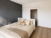 Byt 3+kk/komora, 50 m2 v Praze 4, Michle ul. Jihlavská  - ložnice se šatnou