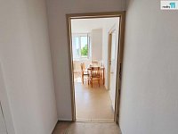 Pronájem bytu 2+kk v Hradci Králové. Ideální zázemí pro studentský život. - 11