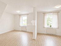 Nezařízený byt 2+kk, 64 m2 v Praze 9  ul. Českobrodská - obývací pokoj