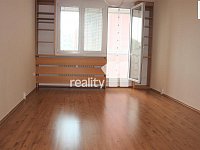 prodej bytu v os. vl. 2+1 63 m2, s balkónem, Arbesova ul. - 3