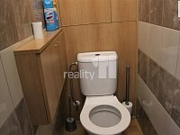 prodej bytu v os. vl. 2+1 63 m2, s balkónem, Arbesova ul. - 8