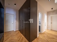 Výjimečný designový ve Vršovicích byt 3+kk s balkonem v blízkosti Grébovky - 8