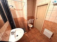 Pronájem bytu 2+kk, 37 m2, nezařízený, Beroun - 10