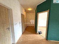 Pronájem bytu 2+kk, 37 m2, nezařízený, Beroun - 6