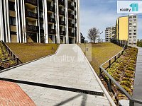 Moderní nový byt 1kk s balkonem v novostavbě, Praha 5 - Stodůlky - vchod do domu