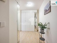 2+kk o rozloze 56 m2, plus terasa a  zahrada, P5 Smíchov - 11