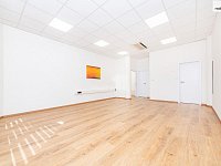 Pronájem světlé kanceláře 46 m² s možností garážového stání, Praha 10 – Vršovice - 6