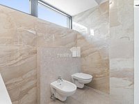 Pronájem domu 202m2, Vinná, Benice, Praha  - 10
